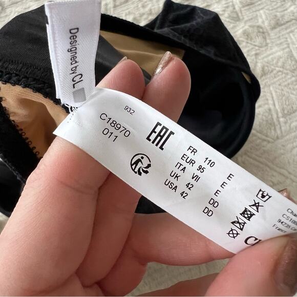 Chantelle Black Adjustable Strap Minimizer Bra 42DD - Picture 8 of 8